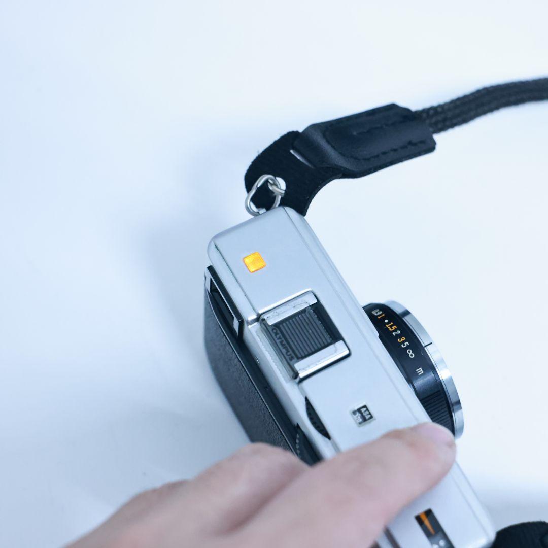 フィルムカメラ　OLYMPUS 35 EC2　電池・アダプター付