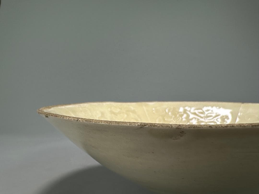 A4S15　中国美術　定窯　白磁刻花卉文鉢　茶碗　時代物　唐物　宋時代