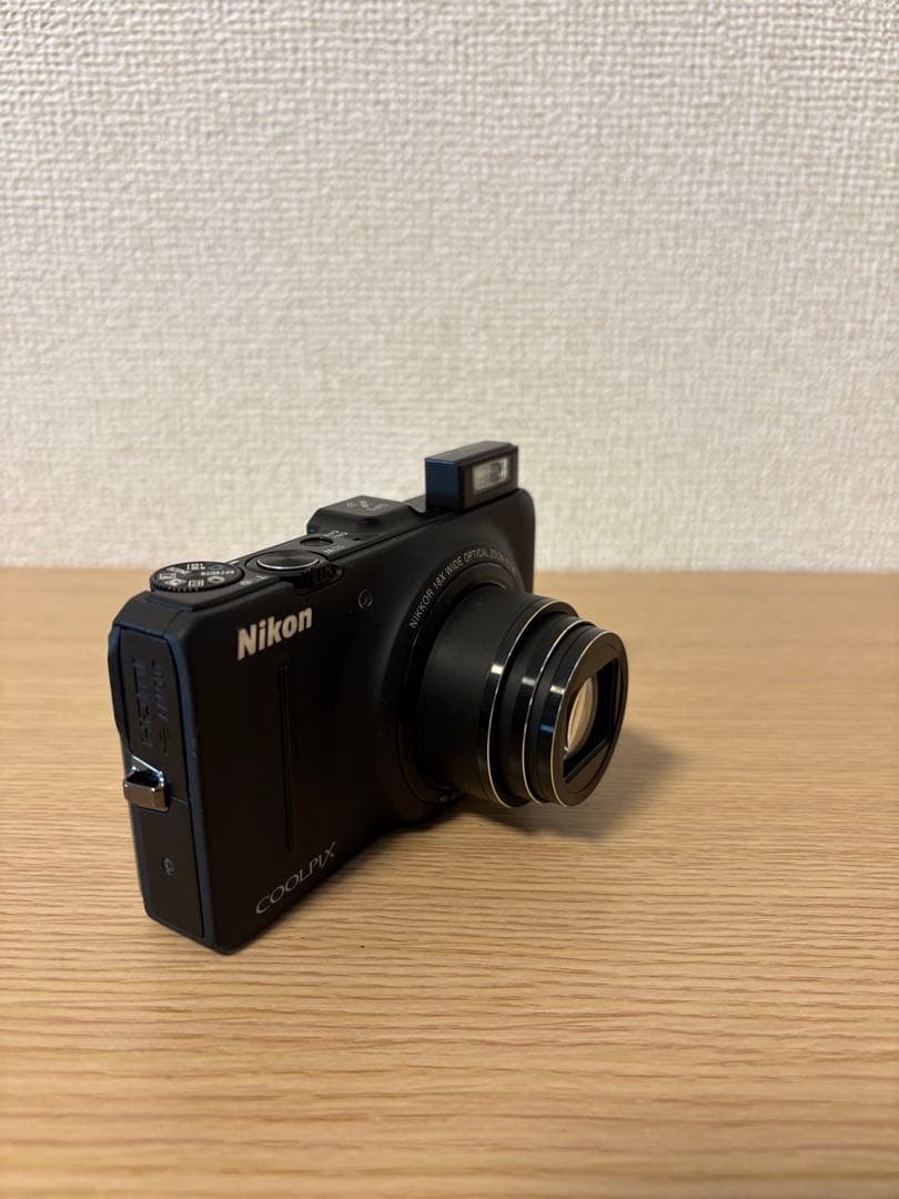 【動作品】Nikon coolpix S9300 黒　ブラック　コンデジ