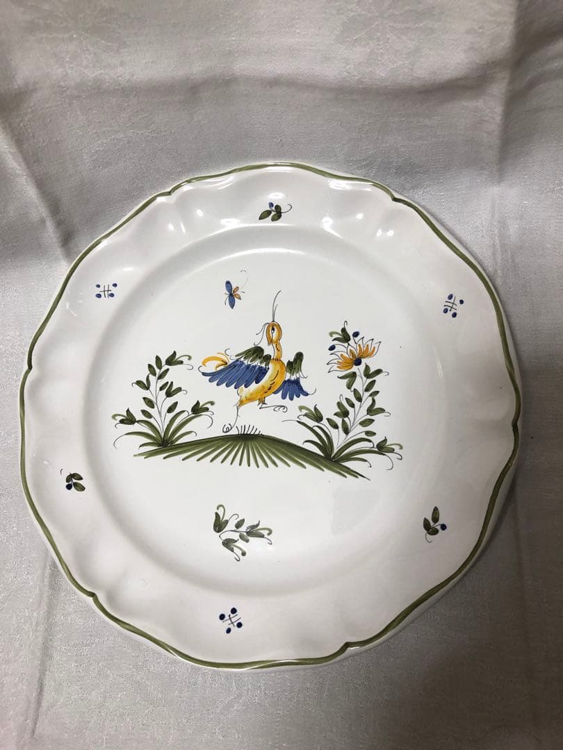 美品　南フランスのMoustier焼の手書き花リムプレート24,5cm