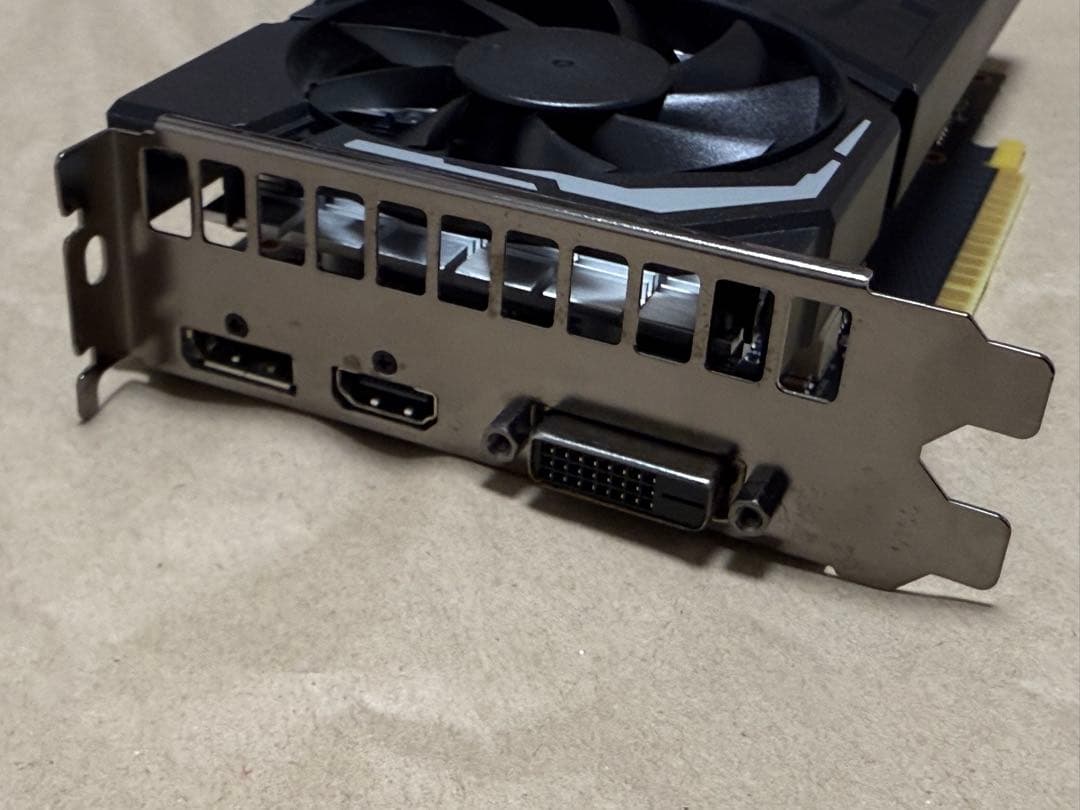 美品 GTX1650 GDDR6 4GB グラフィックボード 玄人志向