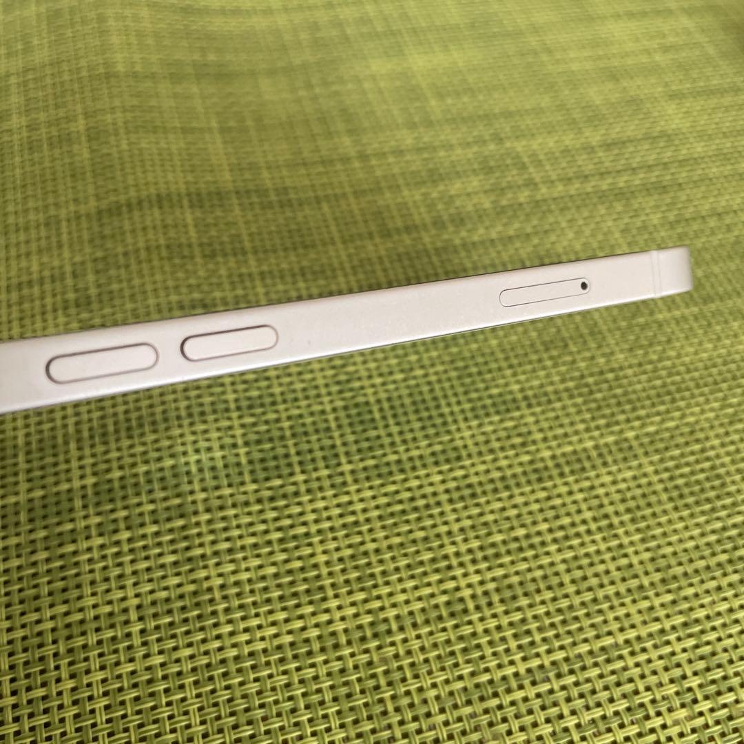 Apple iPhone 12 miniホワイト 本体　128GB 容量たっぷり