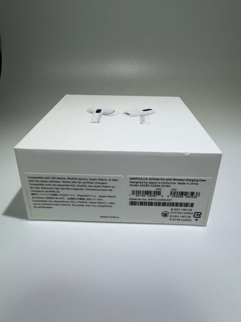 Mukhamad Azi 外箱・付属品有★AirPods PRO 第一世代