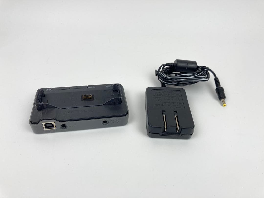 【極美品】CASIO EXILIM EX-Z600 レッド コンデジ