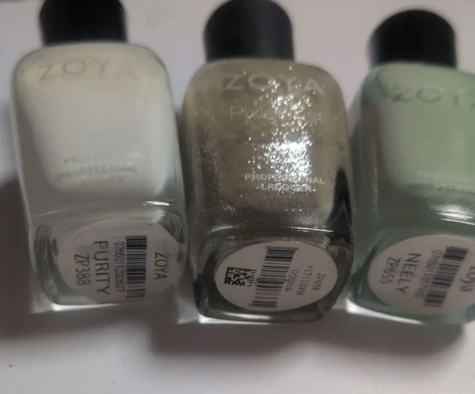 Zoya ネイルカラー 16本セット