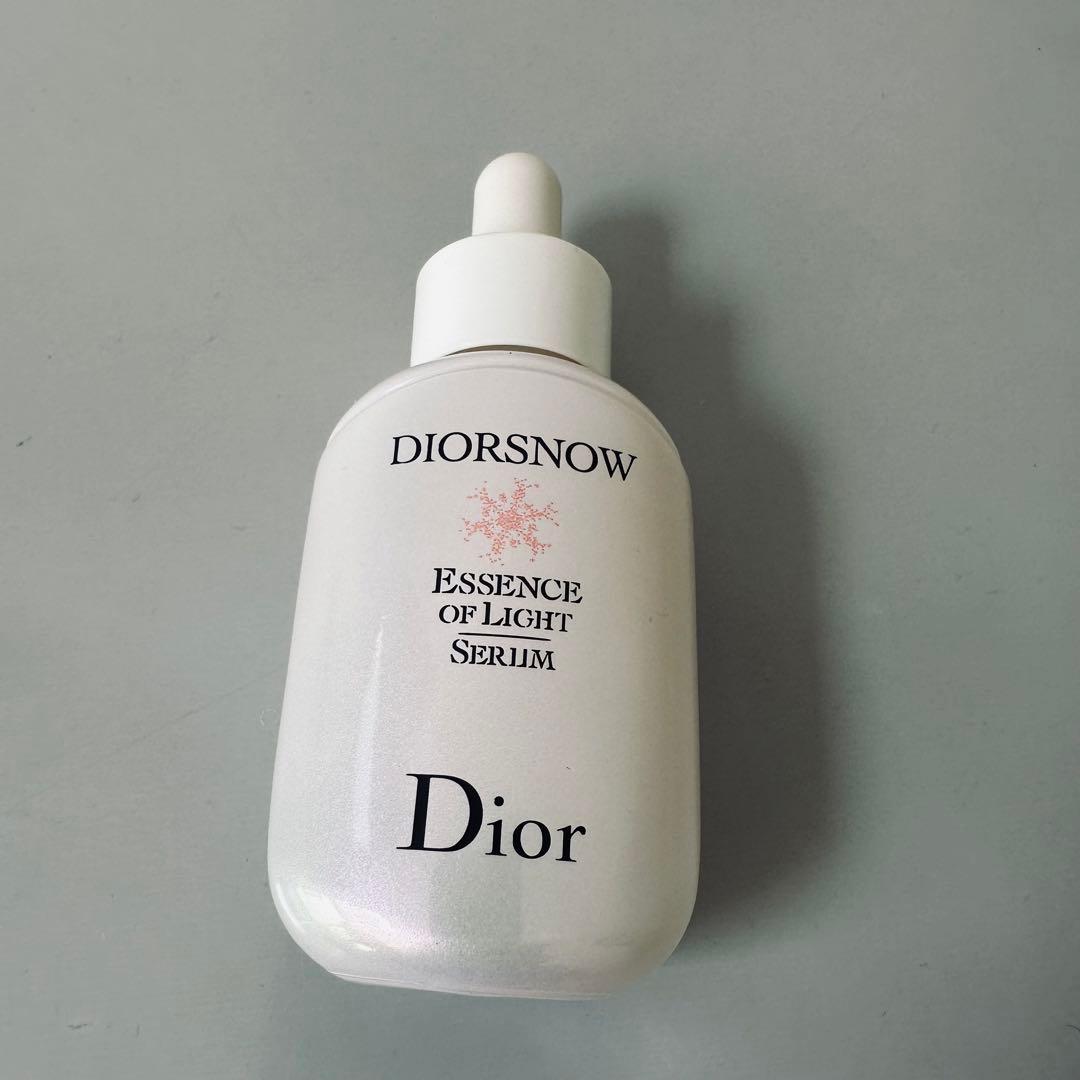 ⭐︎新品未使用⭐︎ DIOR スノーアルティメットエッセンスオブライト 美容液