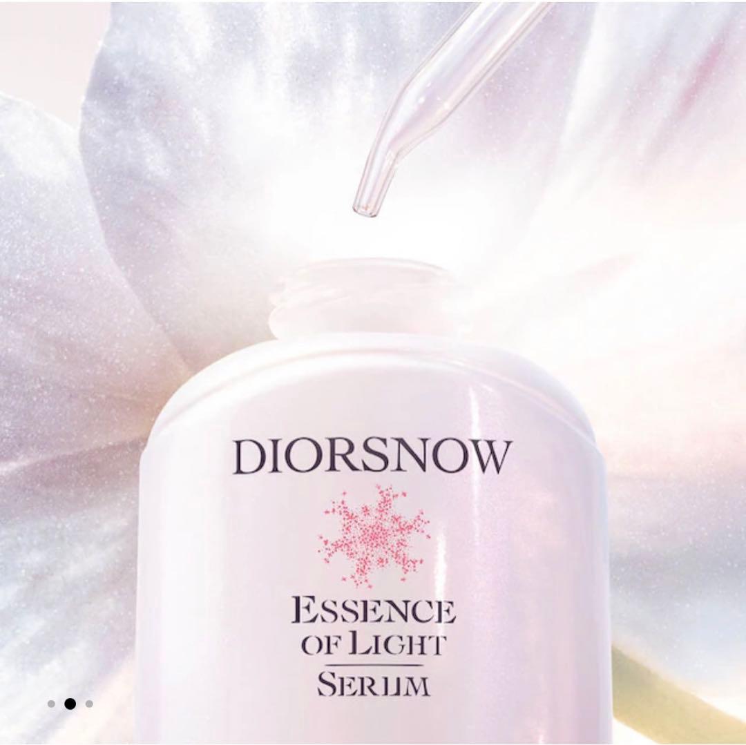 ⭐︎新品未使用⭐︎ DIOR スノーアルティメットエッセンスオブライト 美容液