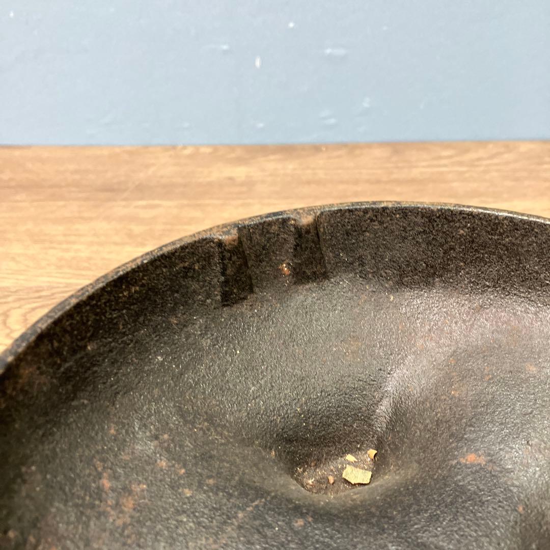 E-1 昭和レトロ 南部鉄器 鋳物 香炉 火鉢 灰皿 雲龍型 三足 伝統工芸