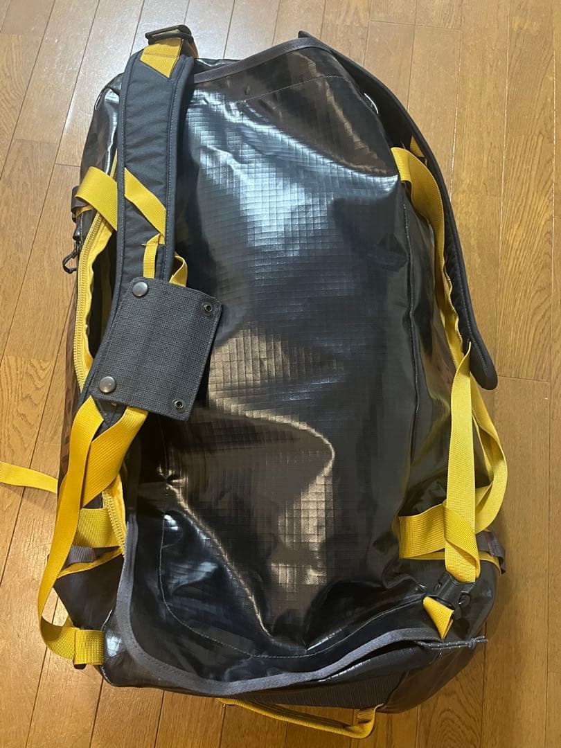 patagonia ブラックホール　ダッフル　70l 大容量