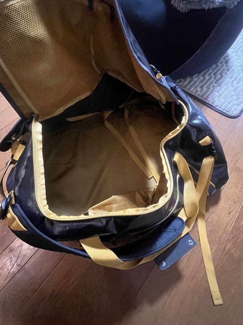 patagonia ブラックホール　ダッフル　70l 大容量
