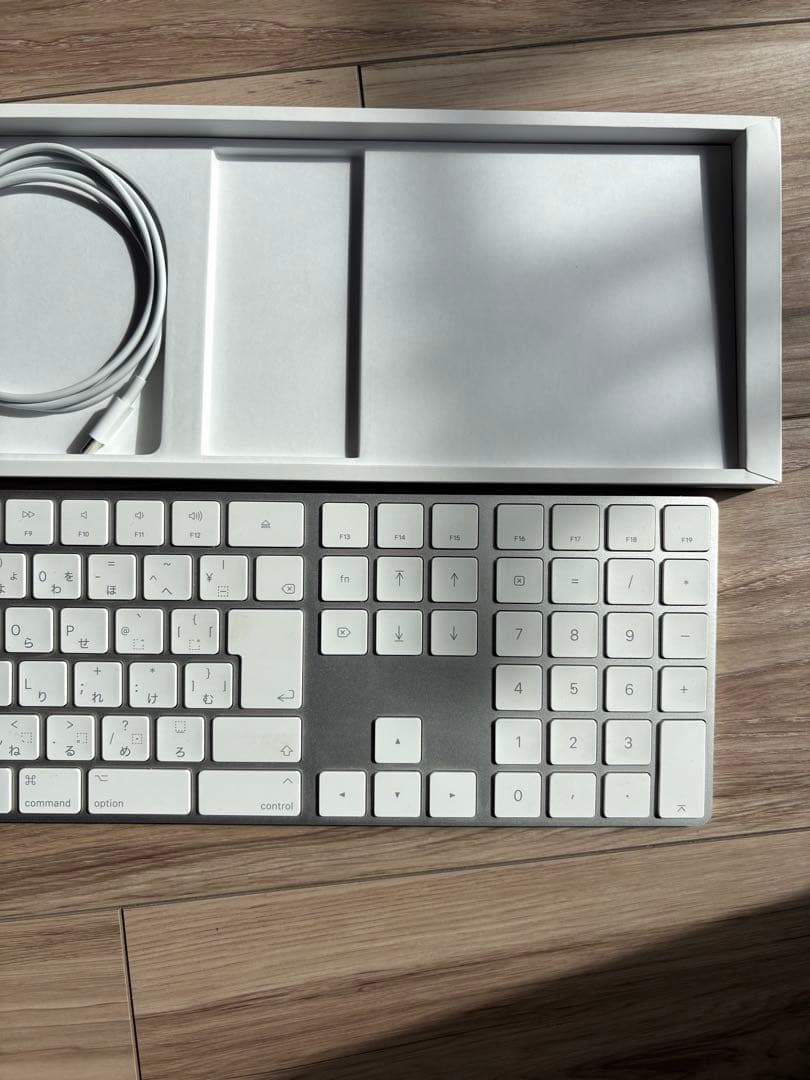 Magic Keyboard 日本語（JIS） MQ052J/A （シ