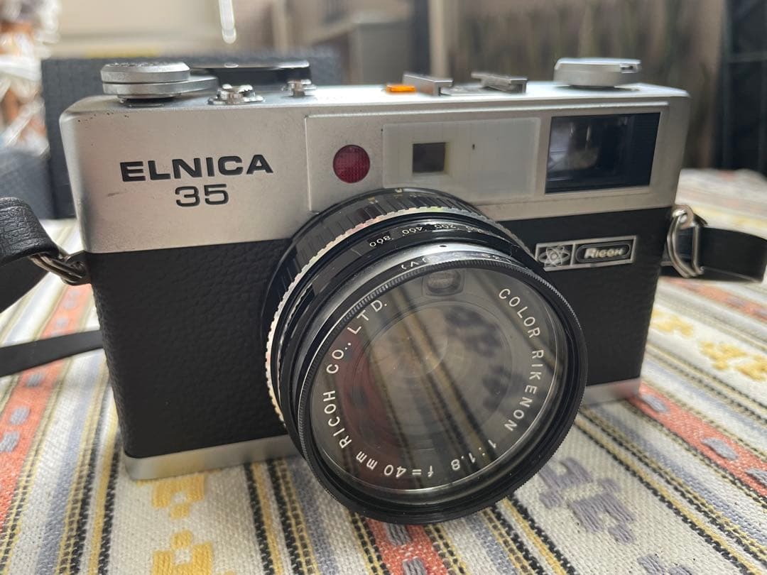 昭和レトロなカメラELNICAとストロボなど写真の付属品一式　インテリアにも