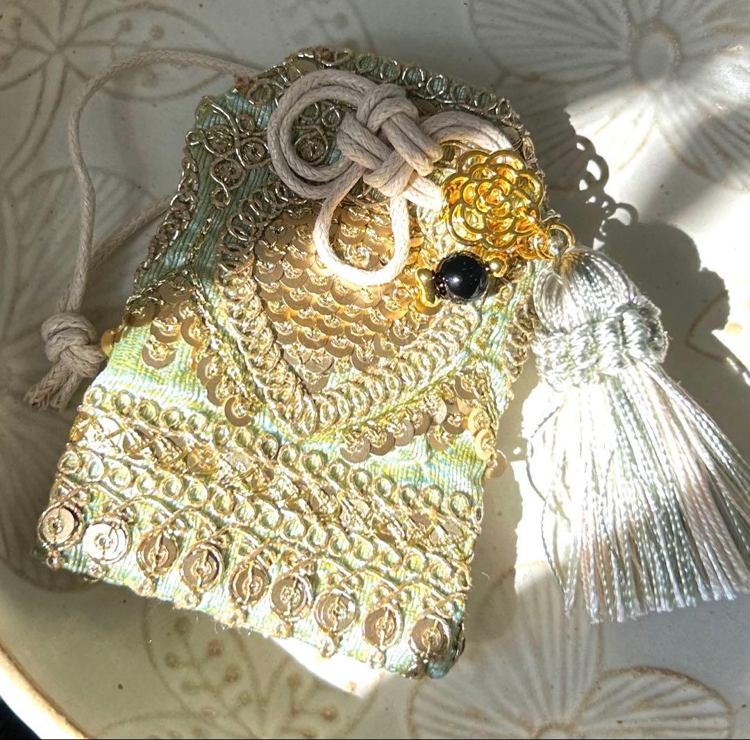 luna様♥️オーダーページ♥️インド刺繍リボンお守り♥️