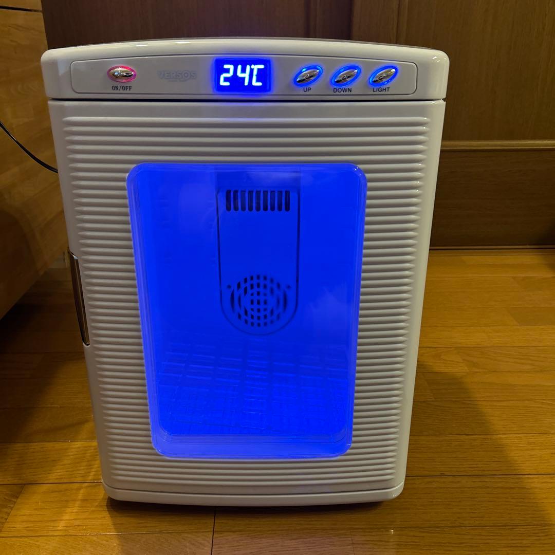 新品 VERSOS 25L冷温庫 WH VS-404夏 クール 冬 ホット切替可