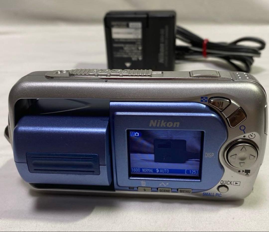 Nikon Coolpix E2500 コンパクトデジタルカメラ 中古/動作品