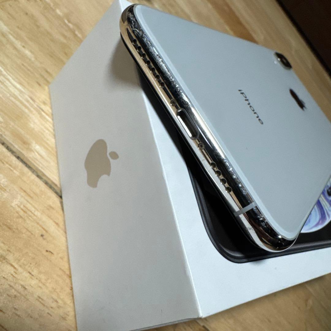 iPhone Xs Max 64GB バッテリー状態77%