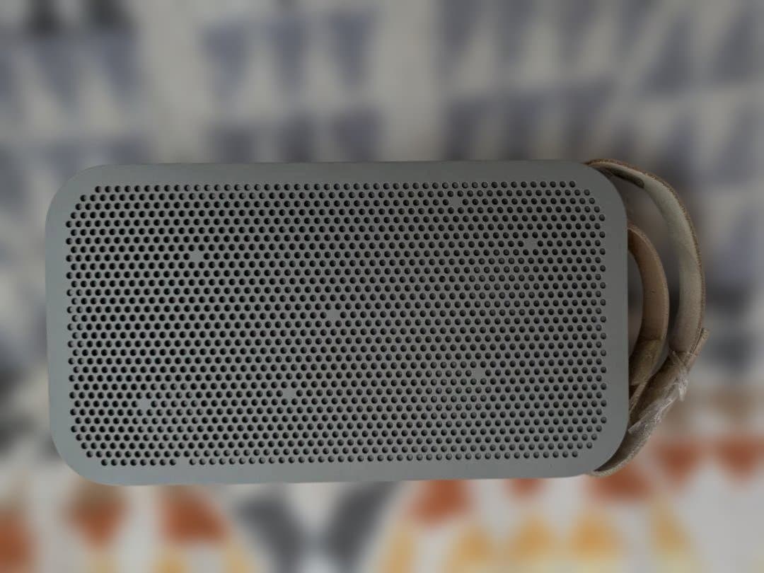 B&O PLAY A2 Bluetoothスピーカー