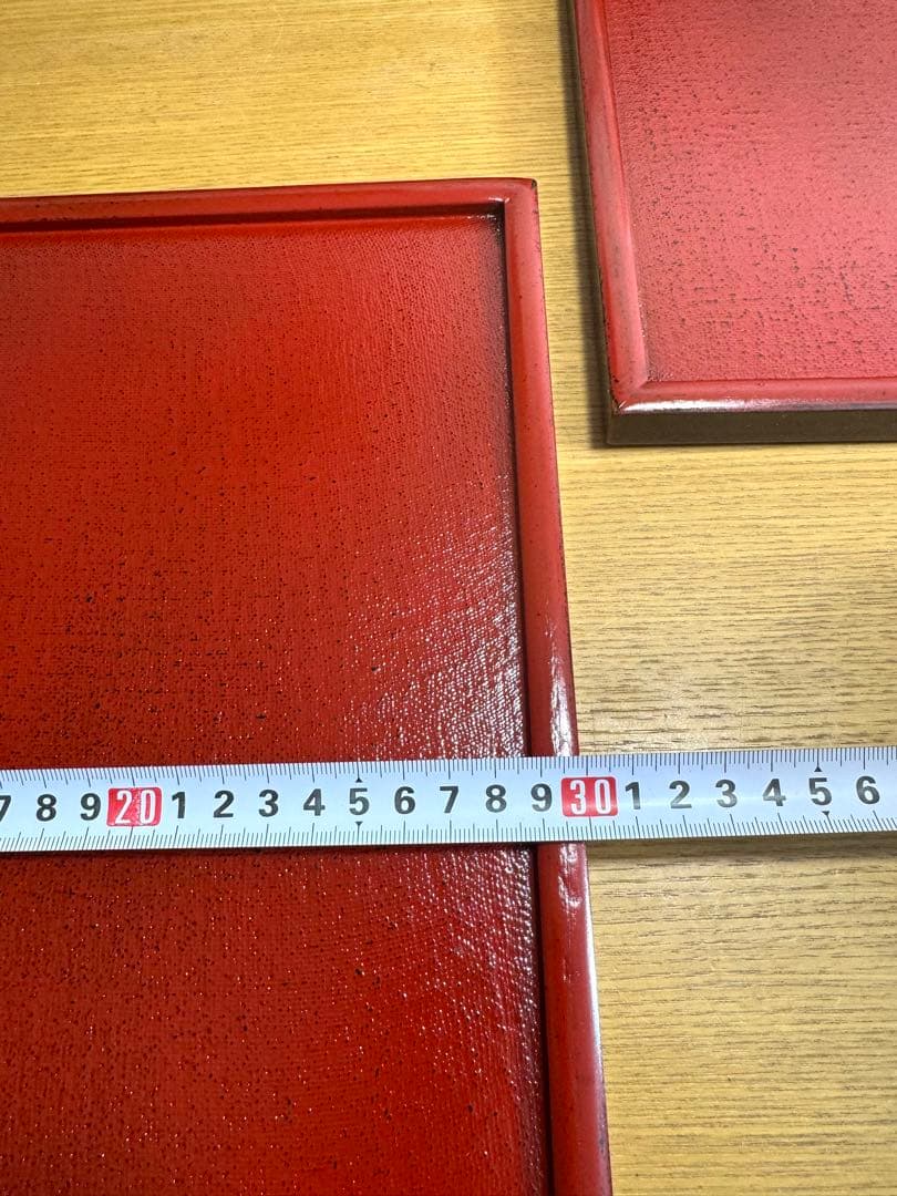 両面膳　赤と黒の両面　2枚　布目塗り　曙塗り　根来塗り　未使用品　共箱