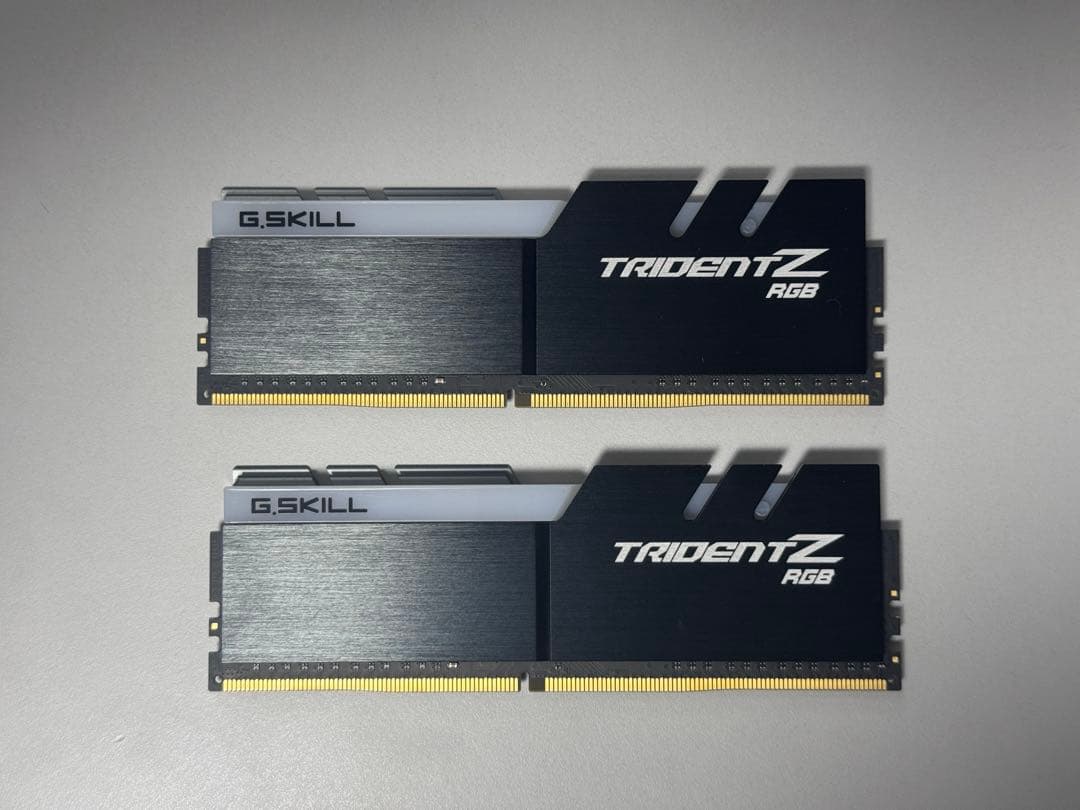 メモリー G.SKILL TRIDENT Z RGB DDR4 3200MHz 32GB