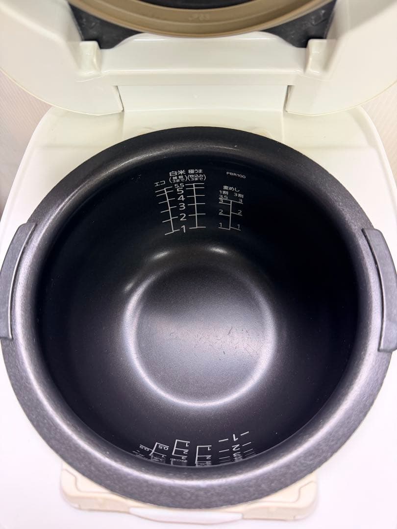 タイガー 炊飯器 JPB-R100 5.5合 圧力IH ホワイト 2016年製