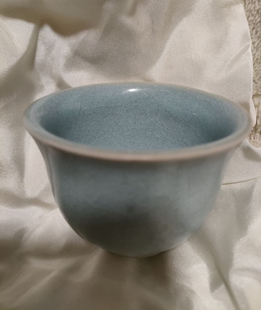 青磁ぐい呑　中国骨董　時代物　酒器