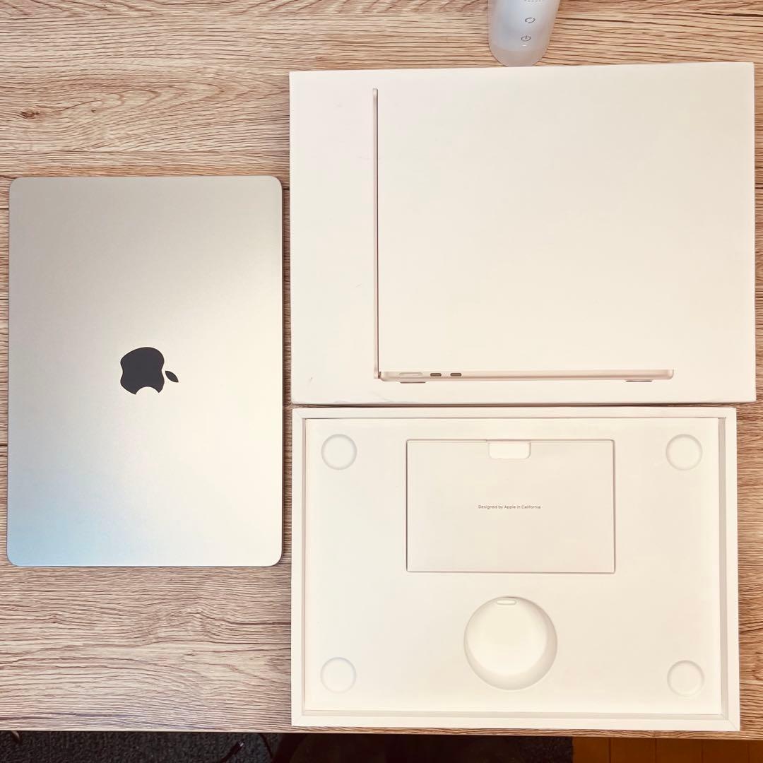 Macbook Air M2 13.6 スターライト 8GB/256GB