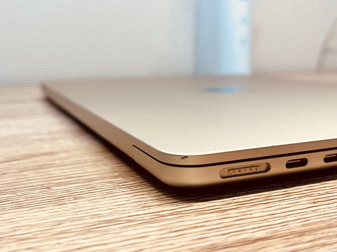 Macbook Air M2 13.6 スターライト 8GB/256GB