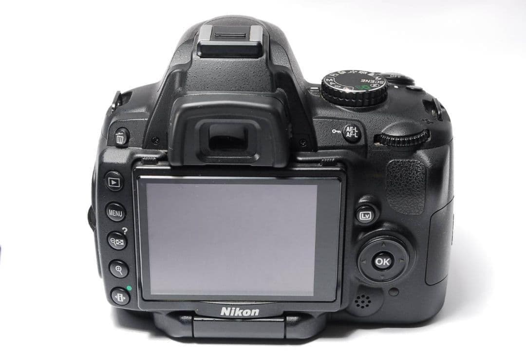 初心者安心モデル Nikon D5000 高画質 バリアングル液晶 記念写真