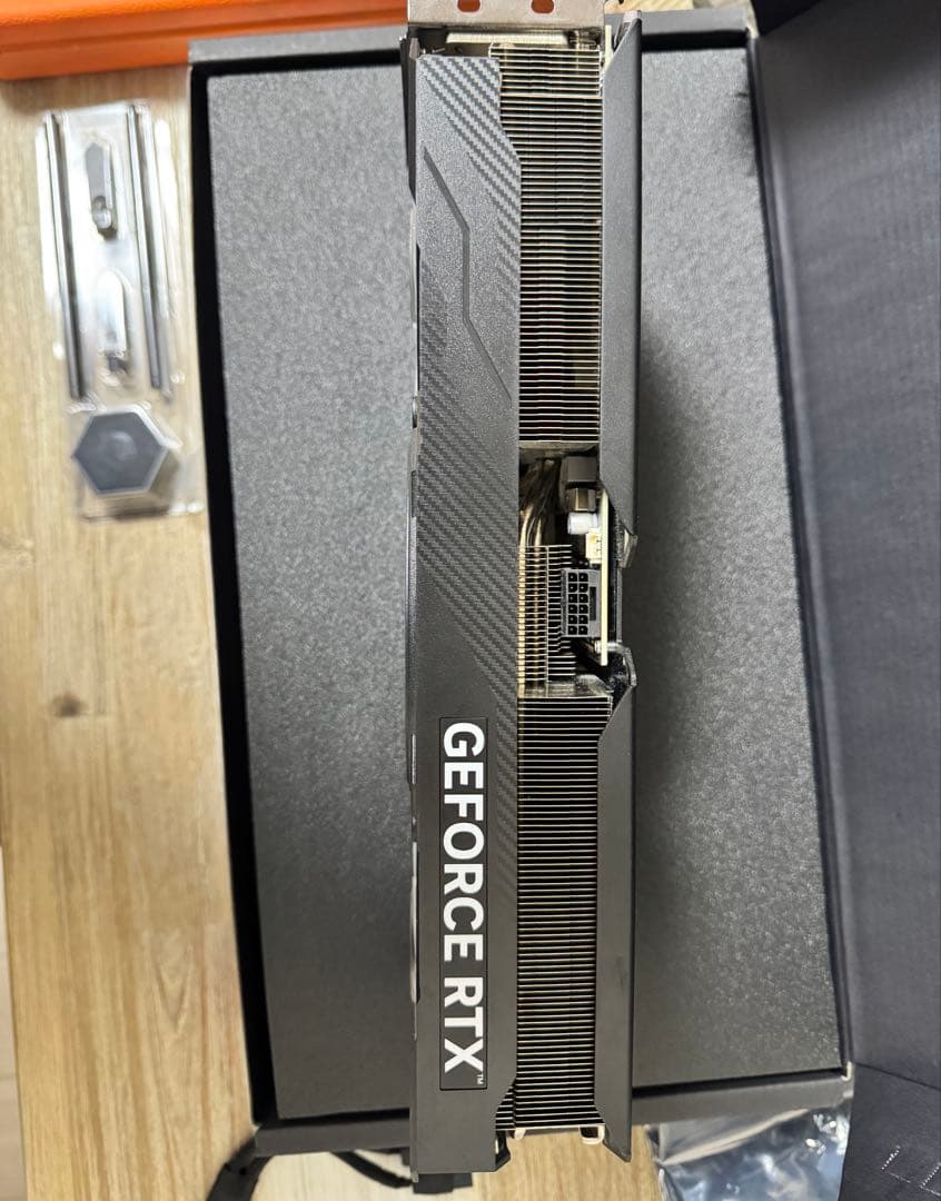 保証残あり　玄人志向　GEFORCE RTX 4070Ti