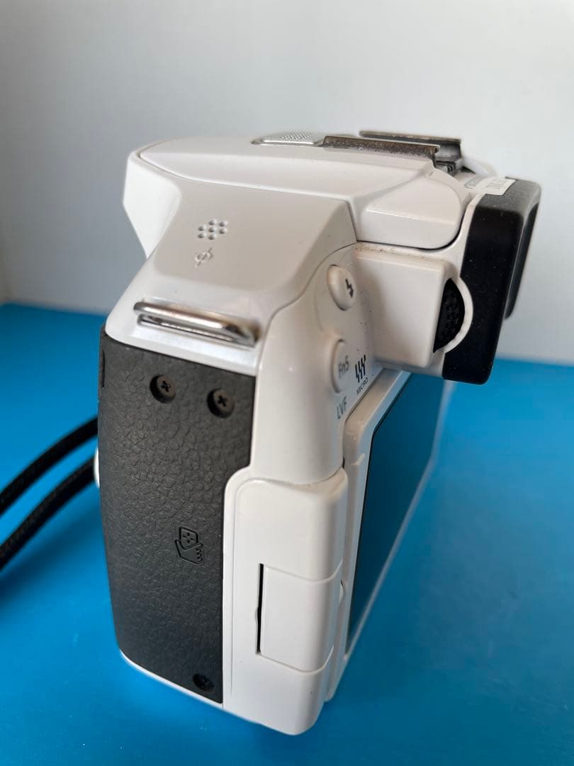 パナソニック　LUMIX G6
