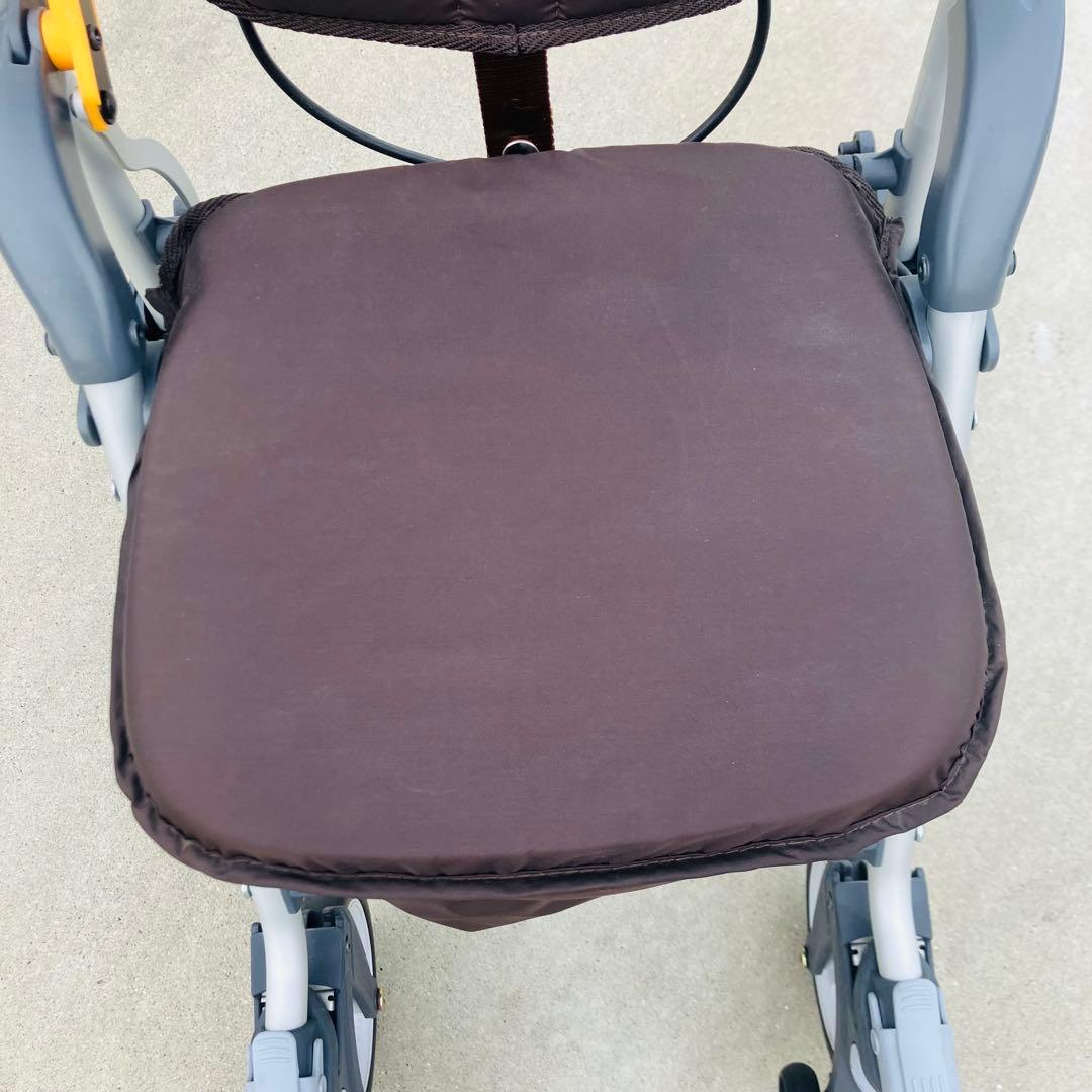 【美品】マキテックシルバーカー　前輪2way ハンドル5段調整　座れるタイプ