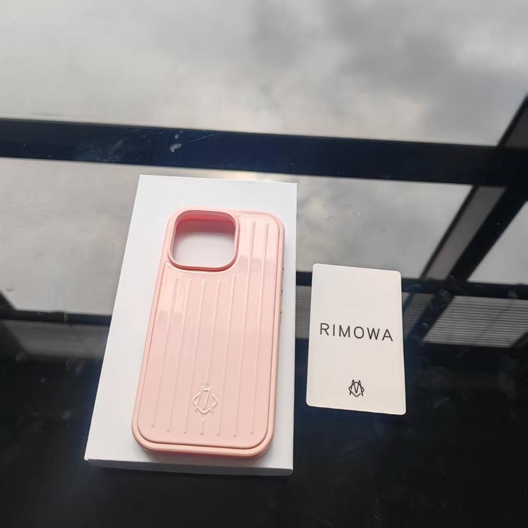 RIMOWAピンクiPhone16 Proケースシルバーワイヤレス充電が可能