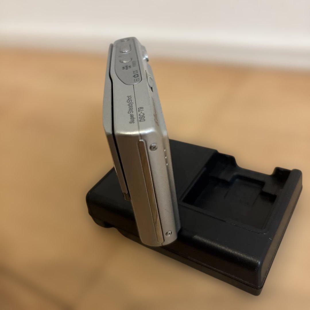 Sony Cyber-shot DSC-T9 コンパクトデジタルカメラ