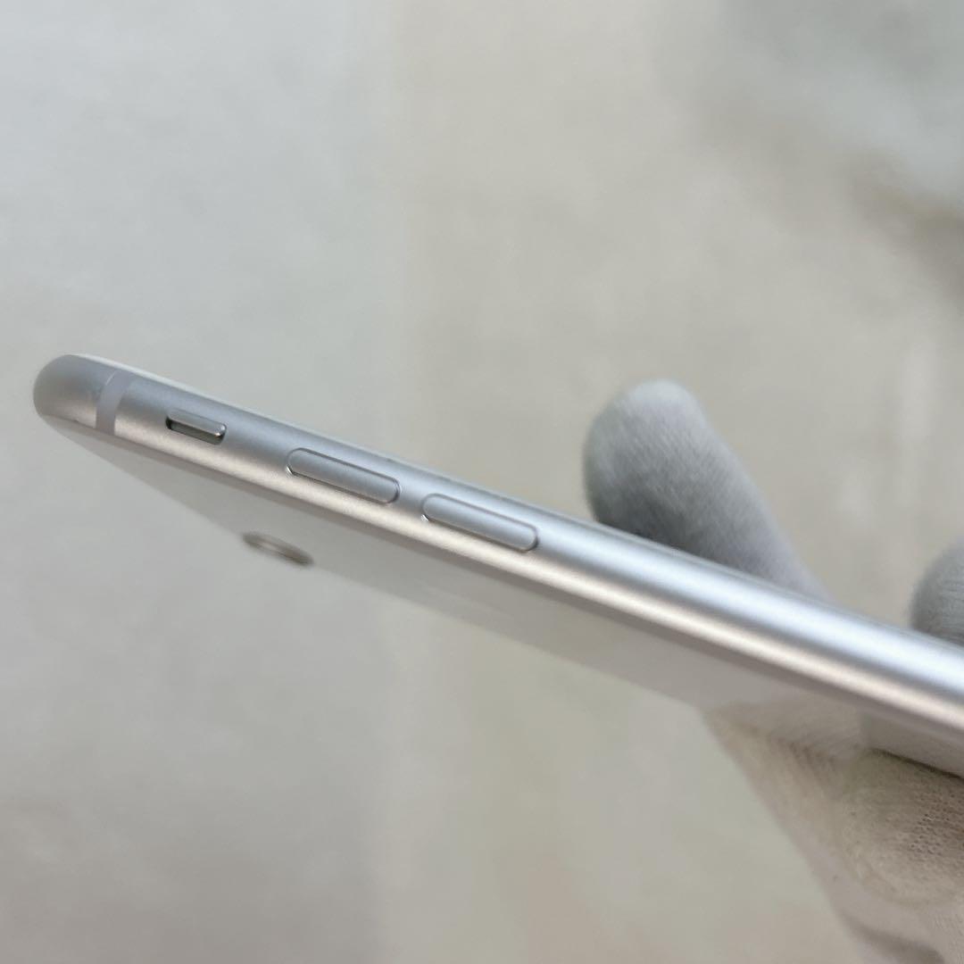 ✨美品✨ iPhone8 ホワイトSIMロックあり　64GB 最大容量71%