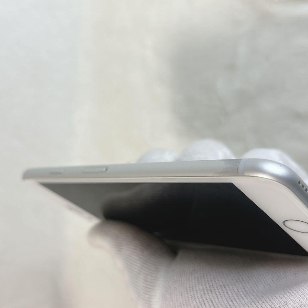 ✨美品✨ iPhone8 ホワイトSIMロックあり　64GB 最大容量71%