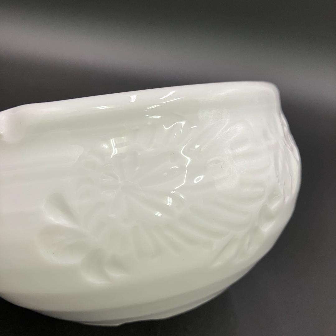 美品 出石窯 永山造 白磁菊刻 茶碗 抹茶碗 菊花彫刻 R8SA77