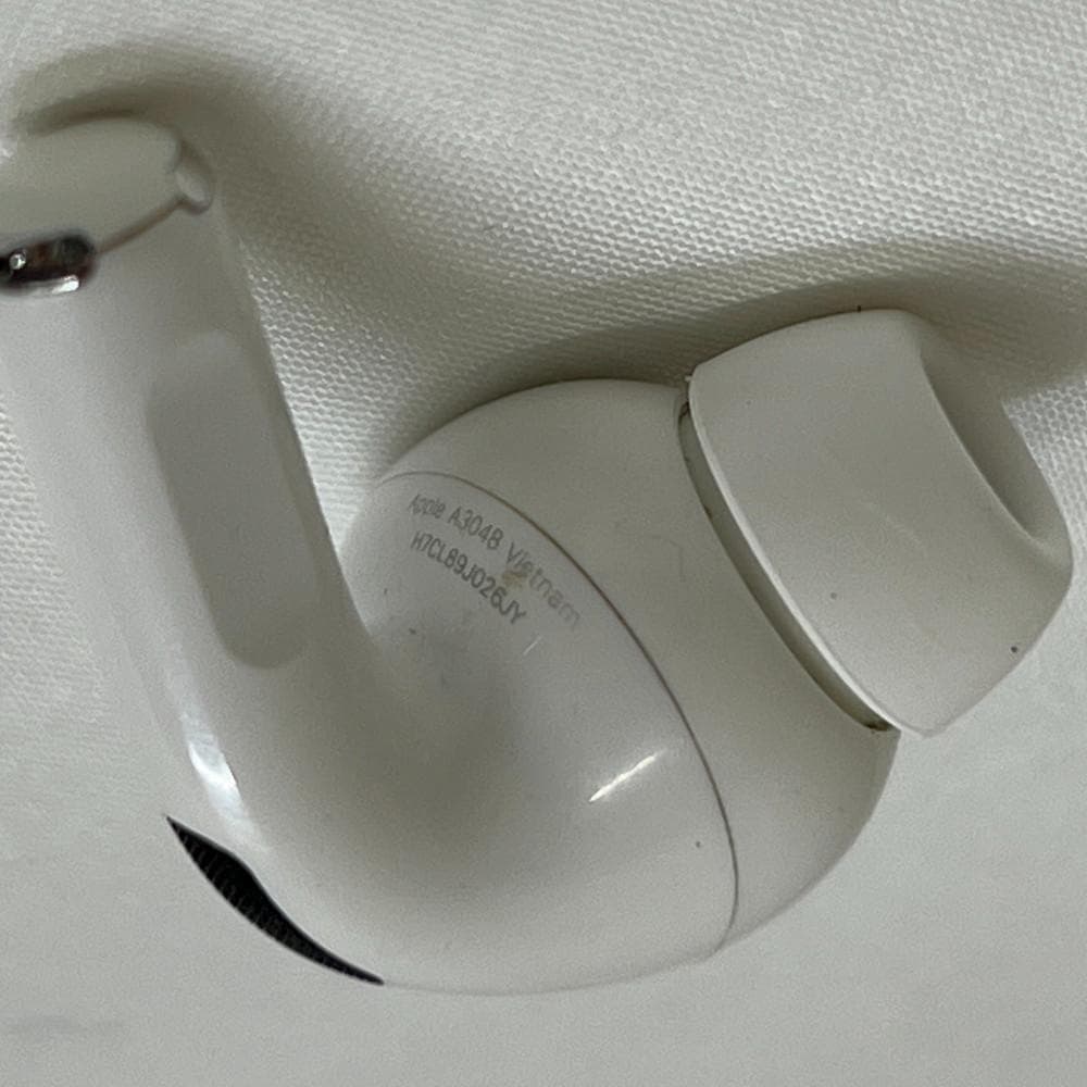 ◆Apple AirPods Pro2 第2世代 イヤホン 02076