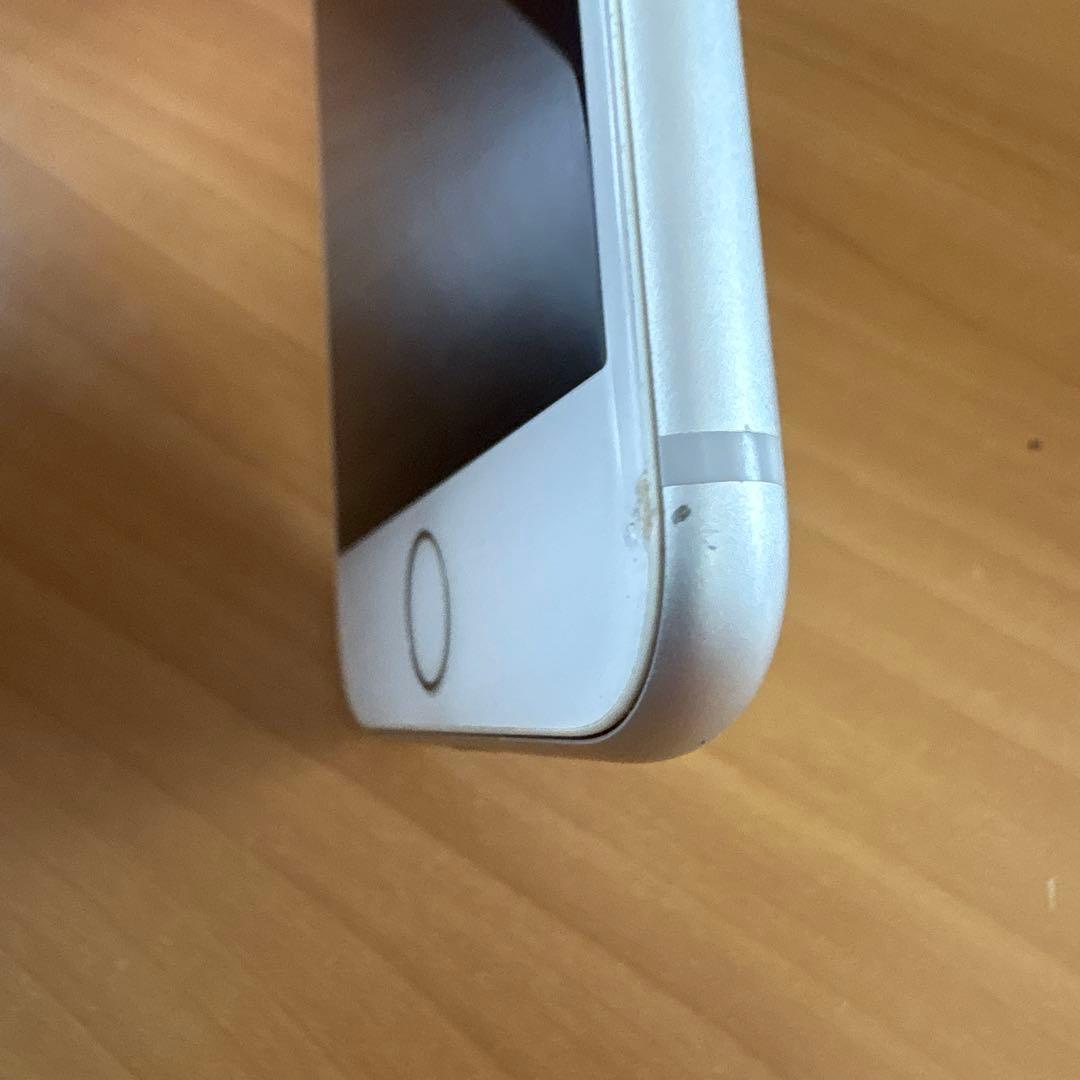 お*り様 iPhone 8 64GB 画面割れ SIMロック解除済み