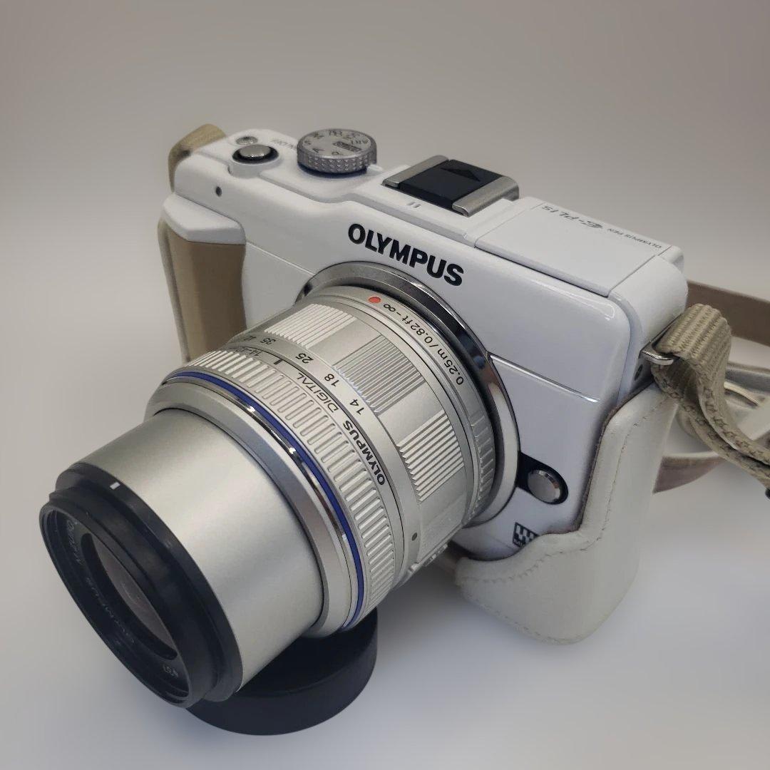 OLYMPUS PEN E-PL1S ホワイト　標準レンズキット　SDカード付