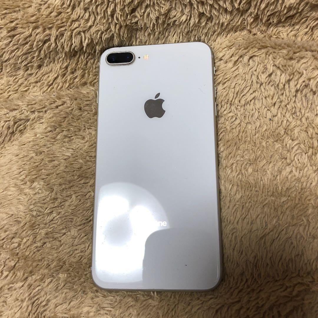 完動品　iPhone8plus 256GB Silver