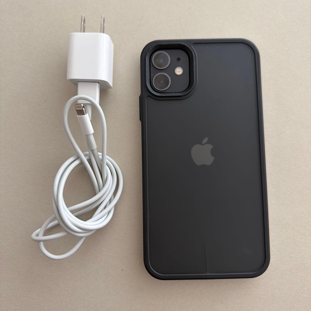 iPhone11 128GB ブラック 本体 中古 ケース 付き