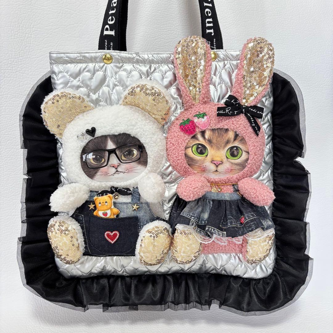 や*ん様 コヤンイサムチョン　ウサクマフリルフラットバッグ　ジョーズくん　サンダ