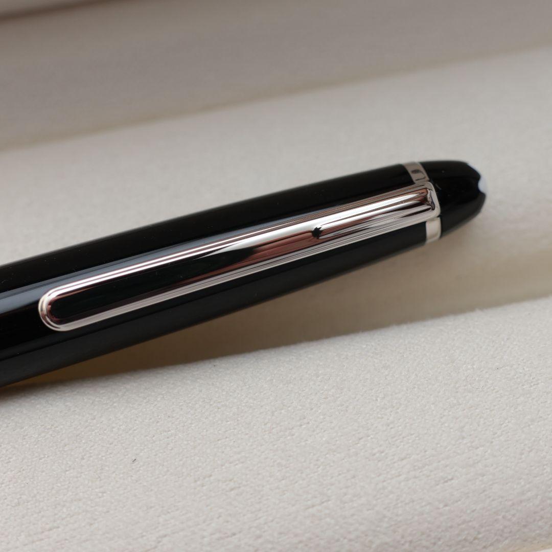 未使用 モンブラン MONT BLANC ボールペン 黒 専用ケース付き