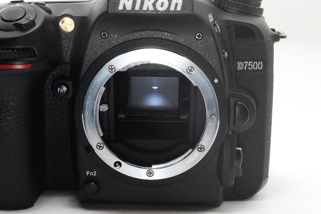 Nikon D7500ダブルレンズセット【高性能×超万能】極小ショット回数