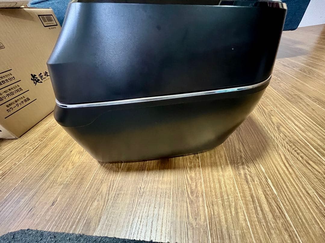 東芝 真空圧力IHジャー炊飯器 RC-10ZWT 5.5合炊き ブラック 中古