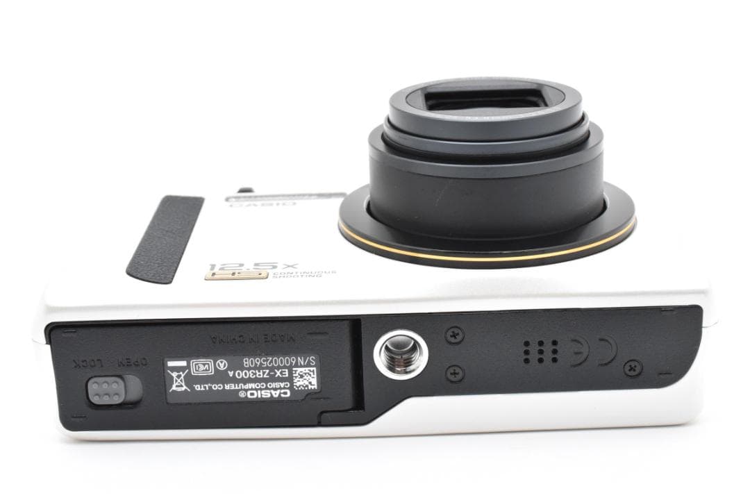 ■ ほぼ新品 ■ カシオ　CASIO EX-ZR300 《 元箱・ホワイト 》