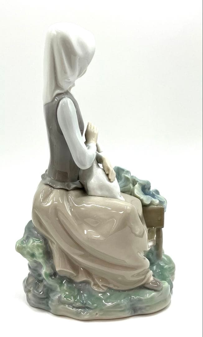 LLADRO リヤドロ 子羊とお昼休み