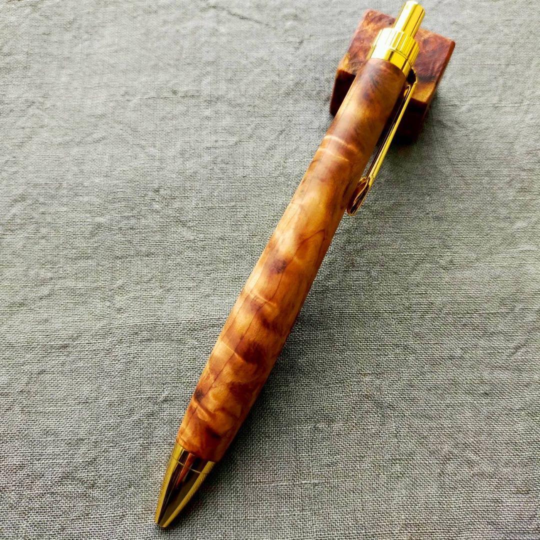 屋久杉　金襴杢　ハンドメイド　木軸ボールペン　G2　天然木　ゴールド