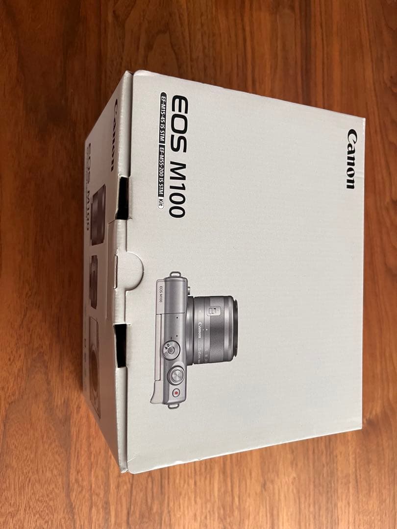 Canon EOS M100 ミラーレスカメラ　単焦点レンズ付