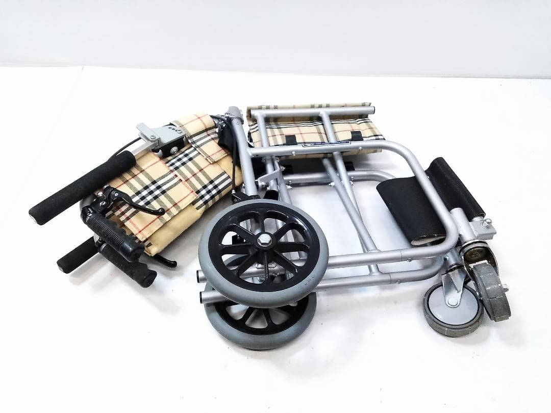 KAWAMURA KA-3 介助用車椅子 折り畳み式□